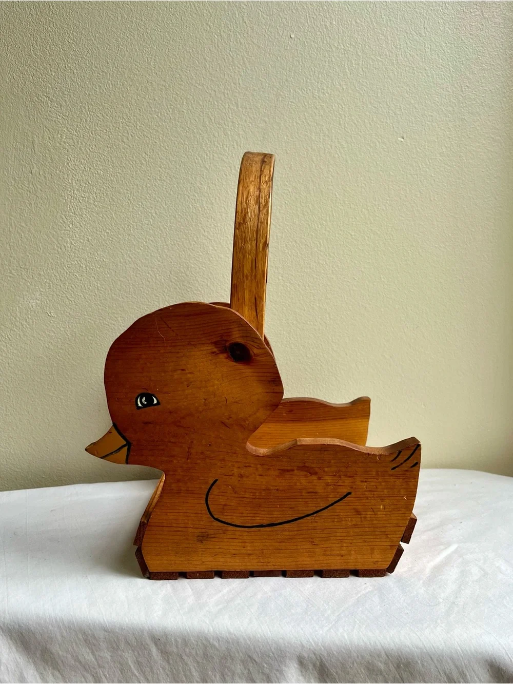 Vintage Wooden Duck Basket - Natural Brown
